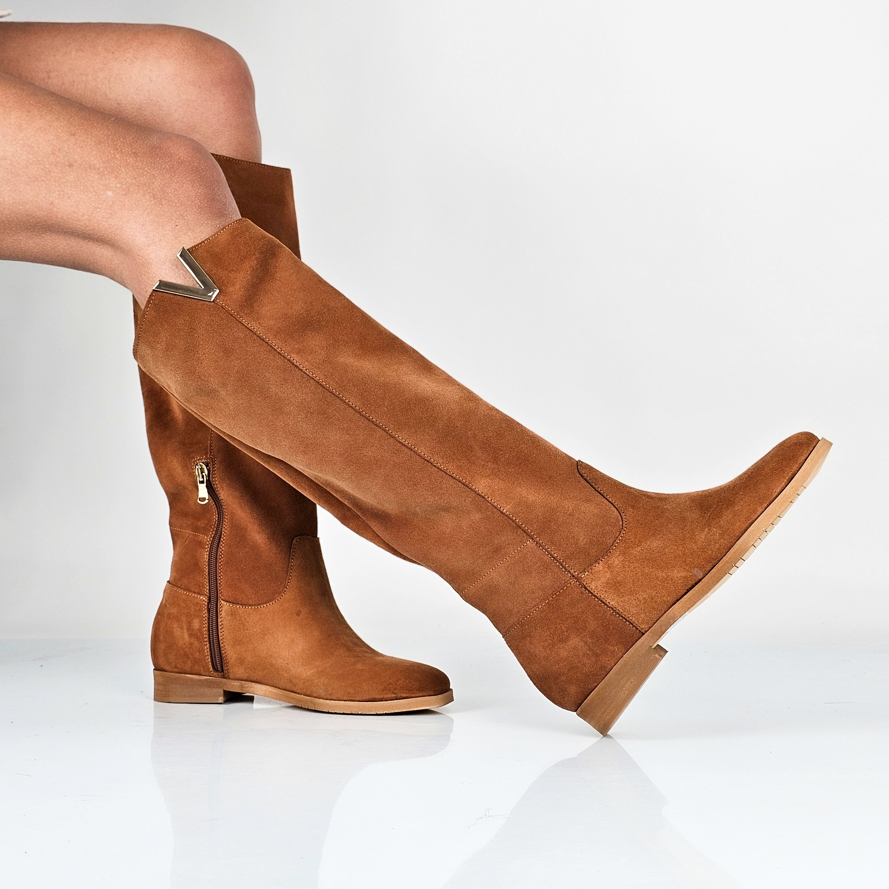 Natascia - Stivali Donna Con Zeppa Interna In Vero Camoscio Made In Italy