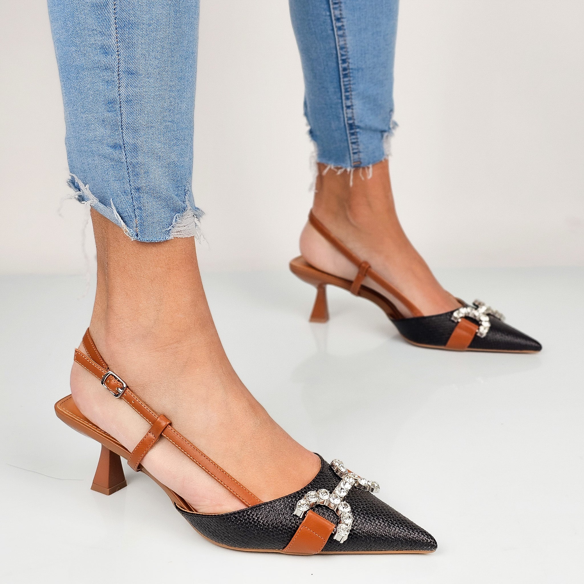 Svetlana - Decollette Slingback