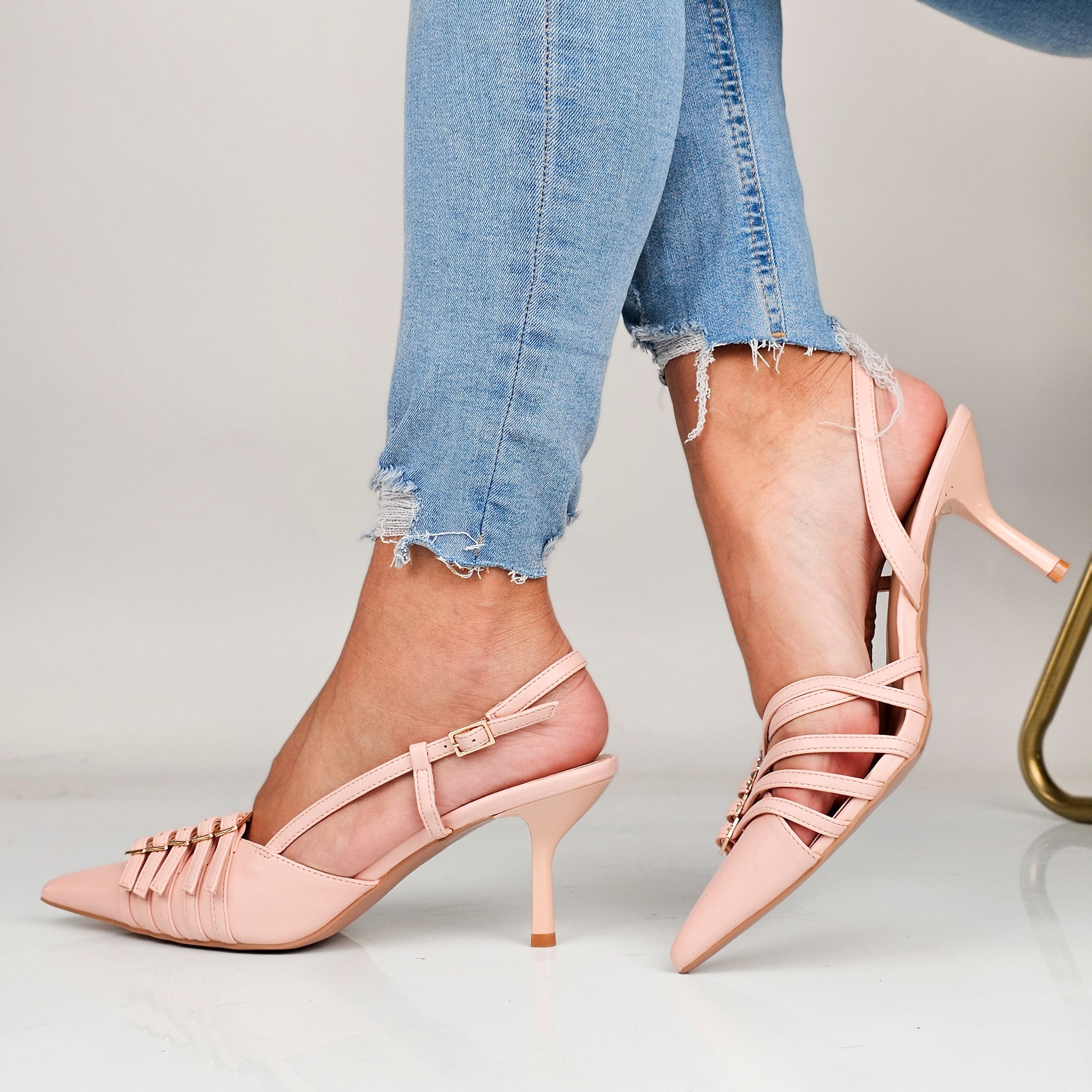 Joan - Decollette Slingback