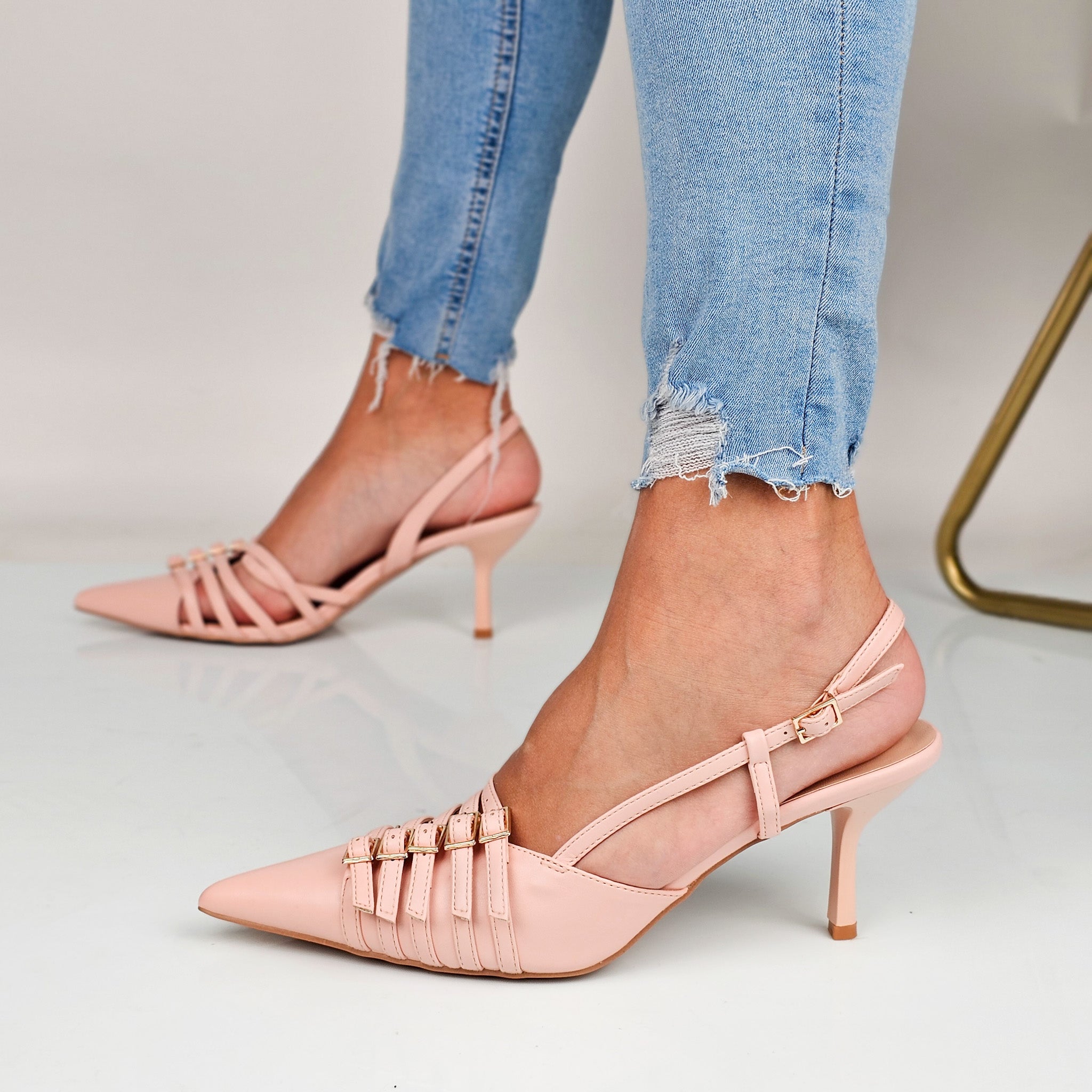 Joan - Decollette Slingback