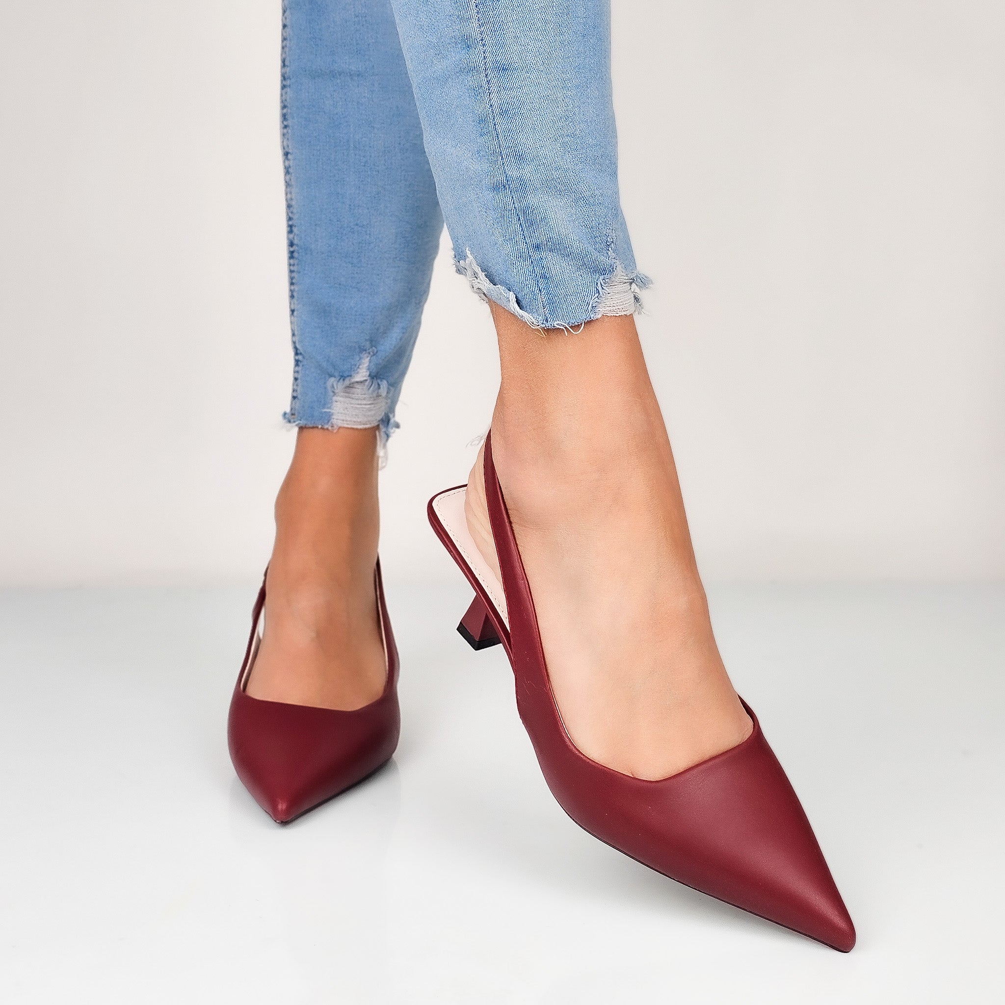 Dorota - Decollette Slingback