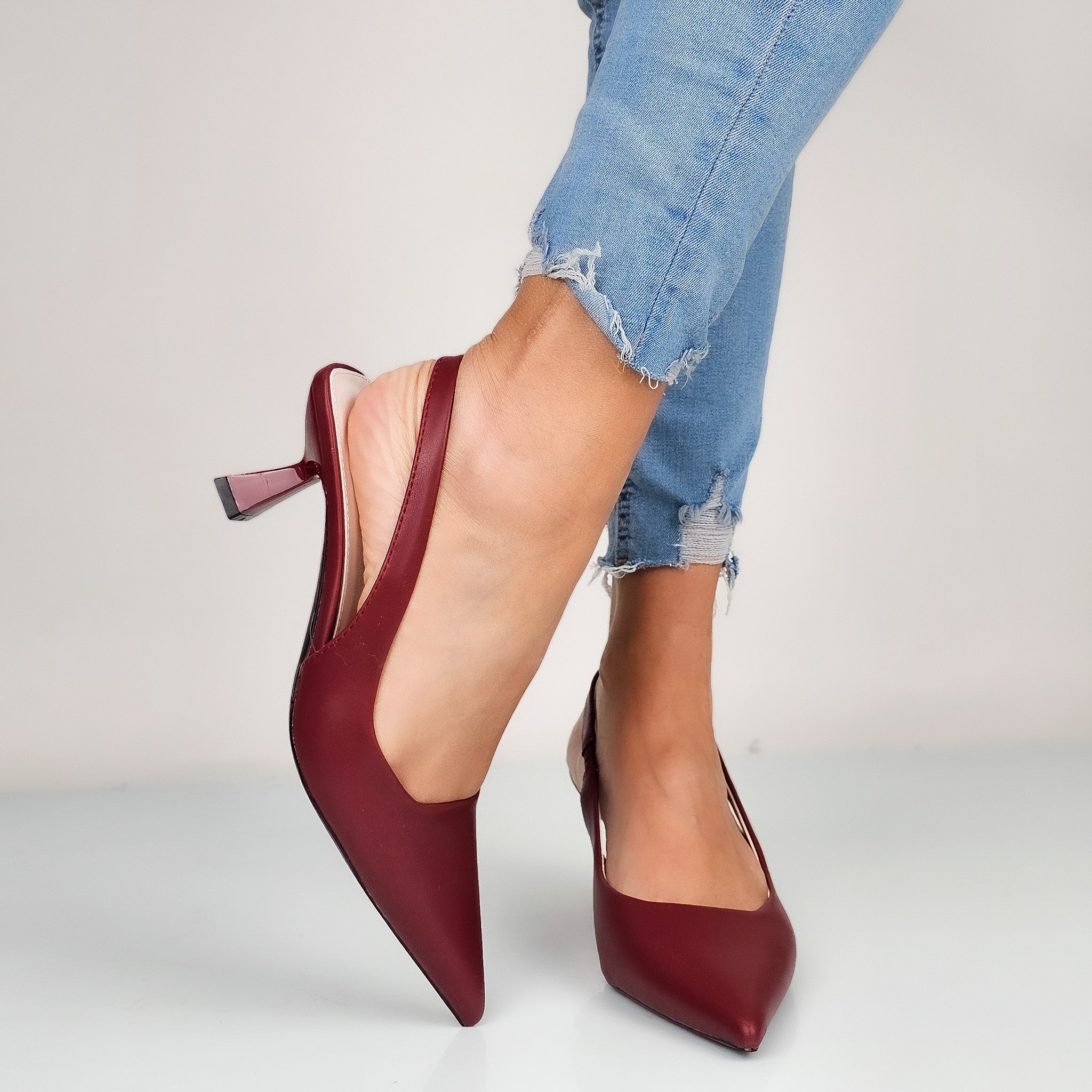 Dorota - Decollette Slingback