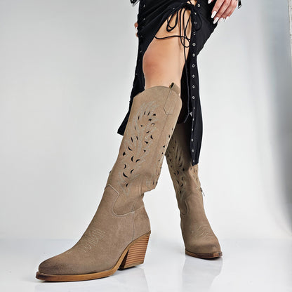 Evelyn - Stivali Texani Gambale Laserato Tacco 7 Cm