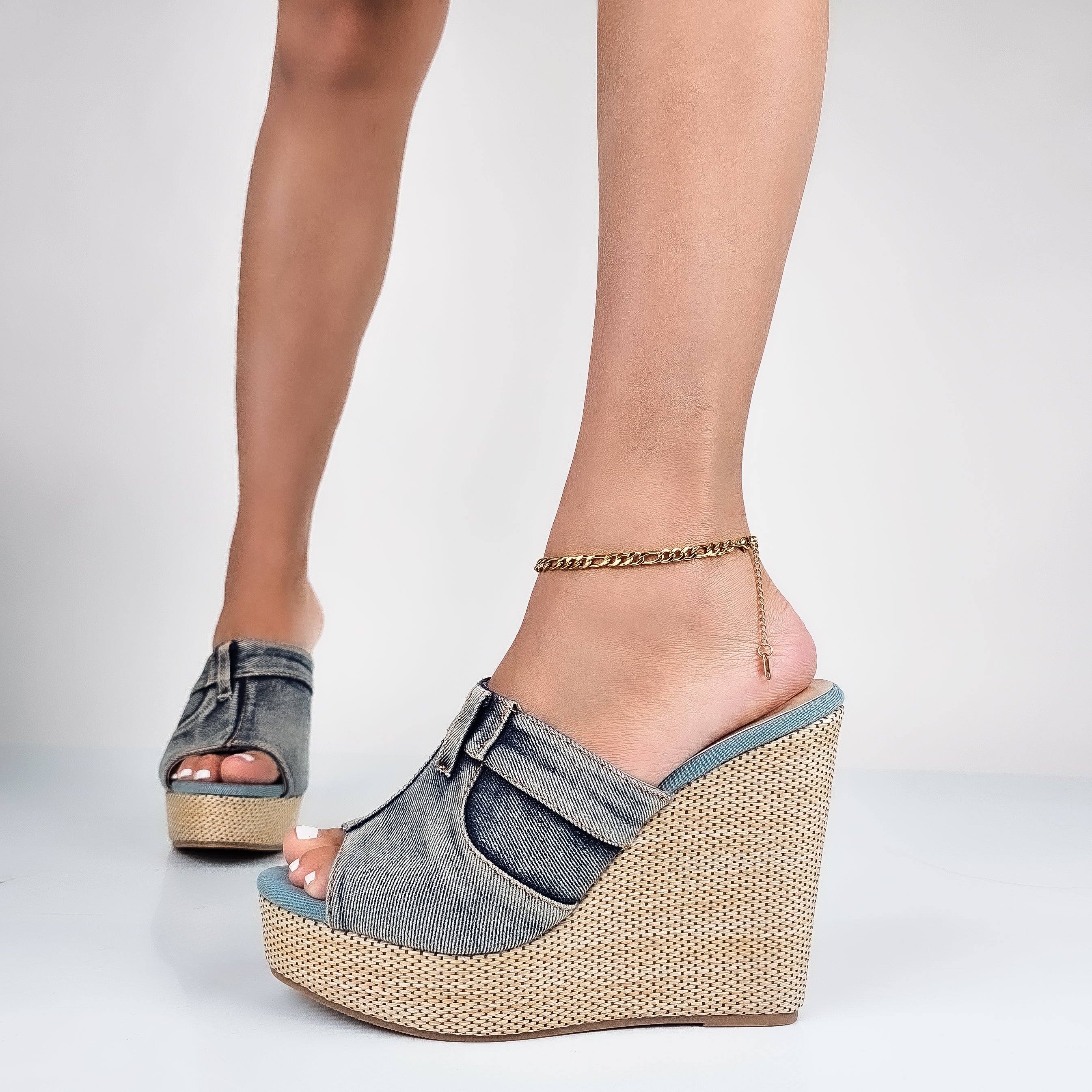 Annick - Ciabattoni Con Zeppa